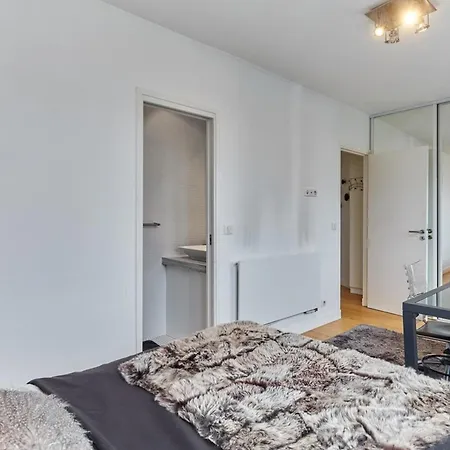 Superb Arc De Triomphe Apartment Paris